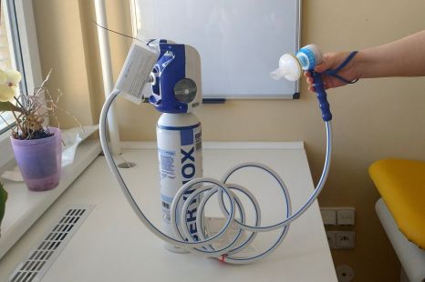 Na interně nabízejí pacientům rajský plyn